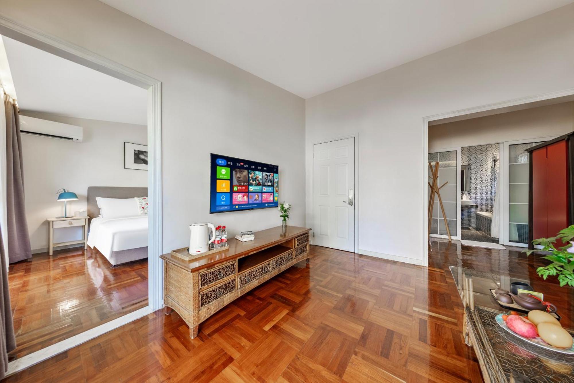 Shenzhen No'6 Garden Villa --French Window With Garden View,Close To Sea World &Shekou Ferry Port &K11 Ecoast &Subway Nearby ,Offer Western Food And Coffee &English Speaking With Tour Services Luaran gambar