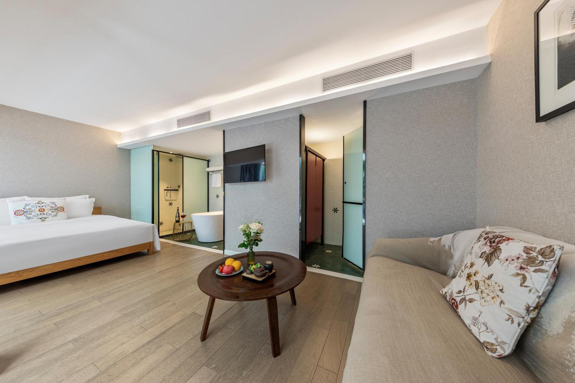 Shenzhen No'6 Garden Villa --French Window With Garden View,Close To Sea World &Shekou Ferry Port &K11 Ecoast &Subway Nearby ,Offer Western Food And Coffee &English Speaking With Tour Services Luaran gambar