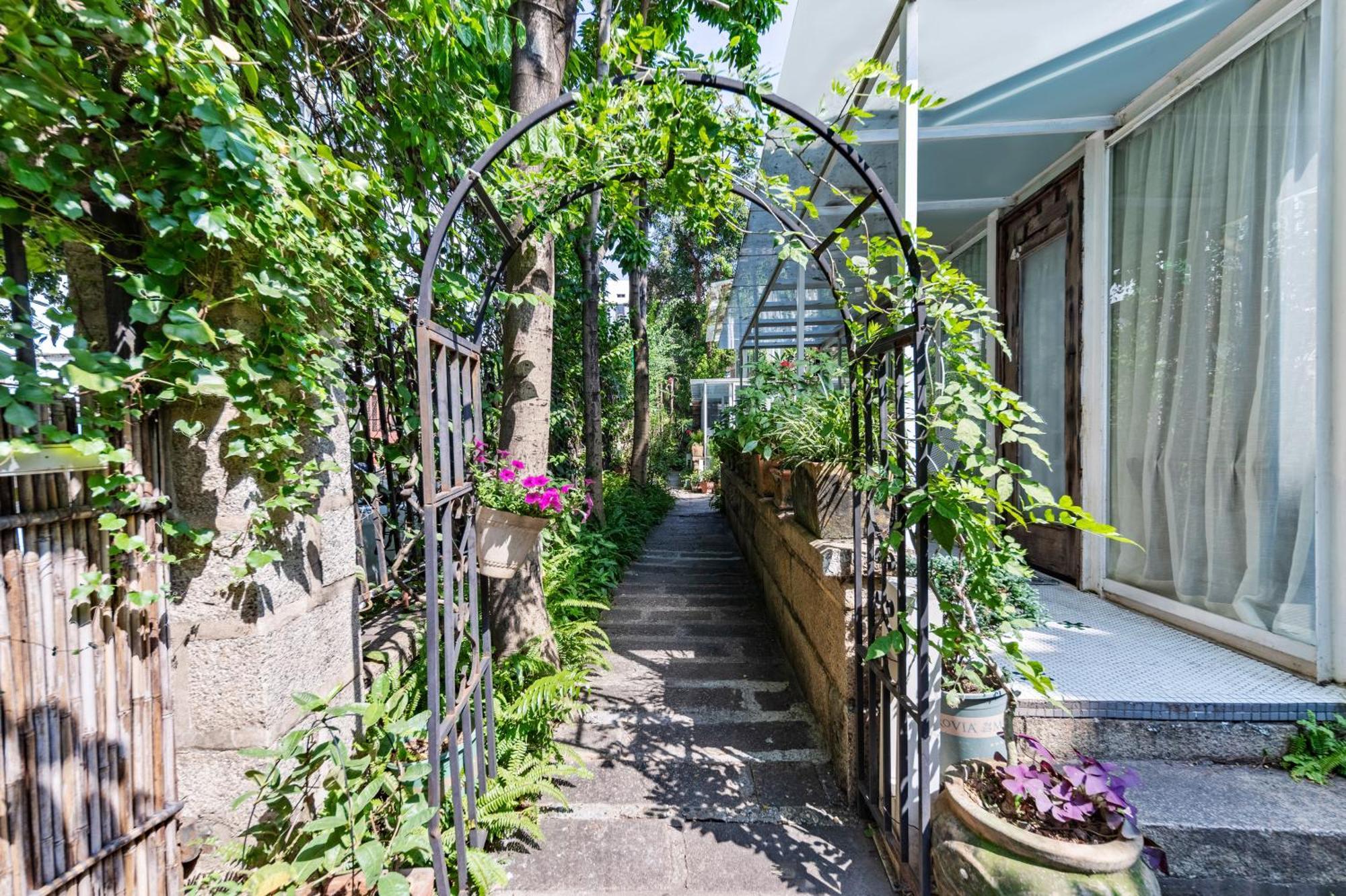 Shenzhen No'6 Garden Villa --French Window With Garden View,Close To Sea World &Shekou Ferry Port &K11 Ecoast &Subway Nearby ,Offer Western Food And Coffee &English Speaking With Tour Services Luaran gambar